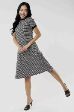 Sweet Salt Short Sleeve Round Neck Dress Black/White